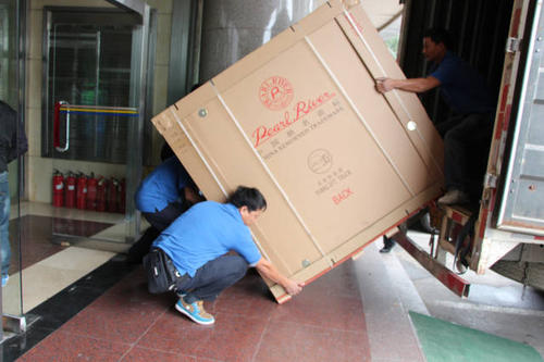 官渡钢琴贵重工艺品无忧运
